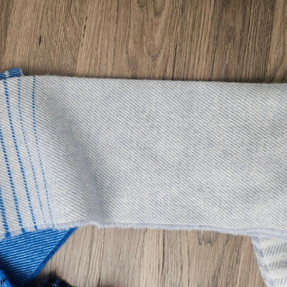 Aran Islands Knitwear Scarf‎ Blue Grey Striped Wool Blend Made in Ireland Fringe
